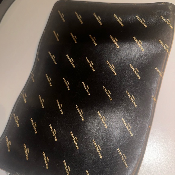 Authentic Balenciaga Pouch - Picture 4 of 7
